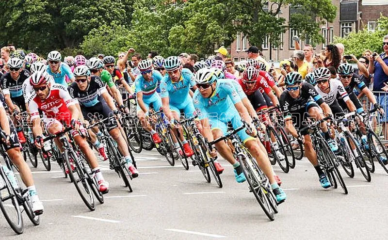 极悦娱乐官网入口下载百度教育冰雪之巅：冰上运动赛事背后的精彩瞬间与传奇故事