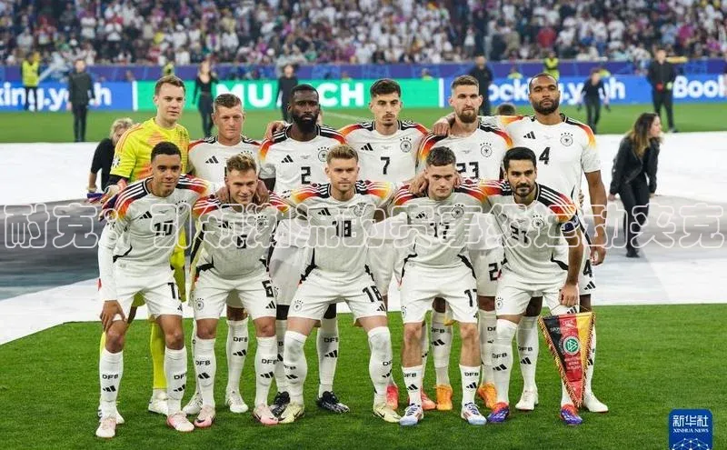 耐克：引领潮流的赛事级运动夹克